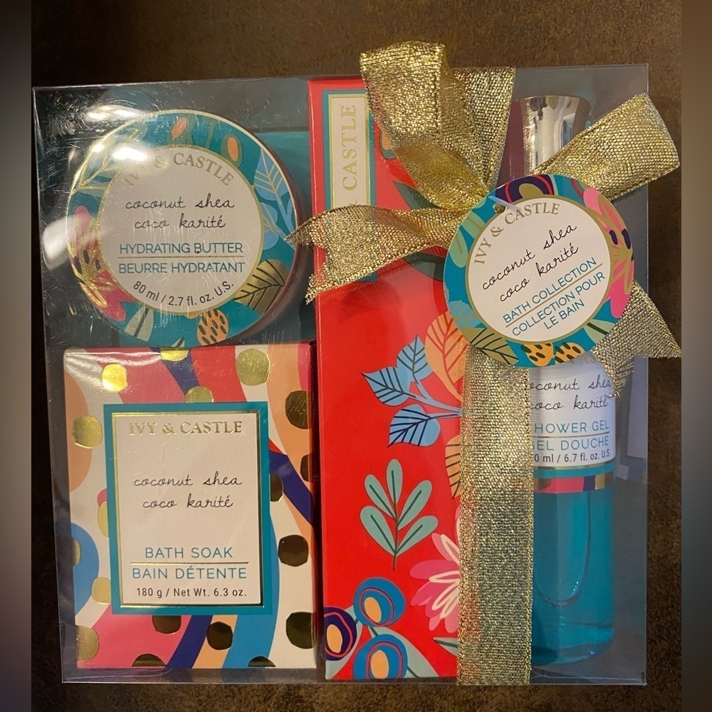 Ivy & Castle Coconut Shea Bath Collection Gift Set NWT